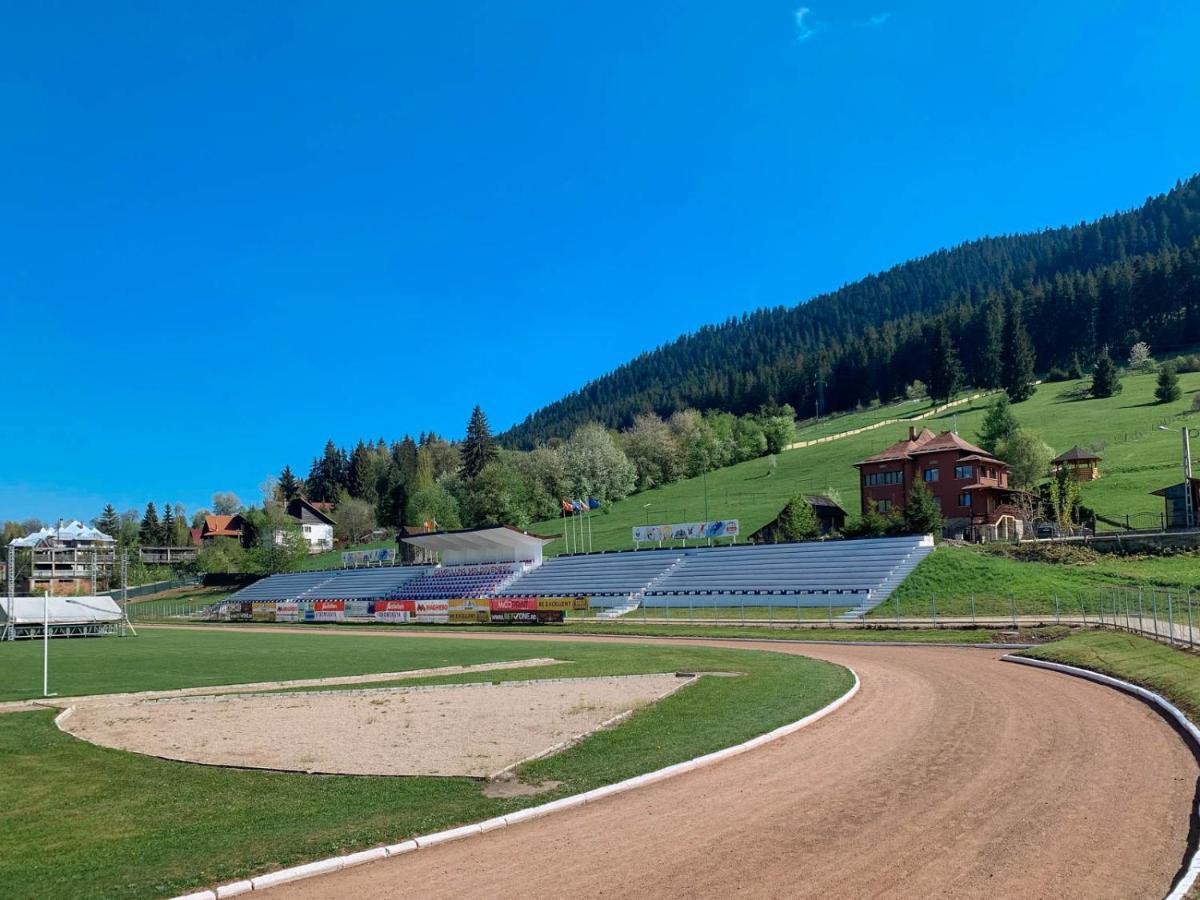 Vila Stadion Campulung Moldovenesc Exterior photo